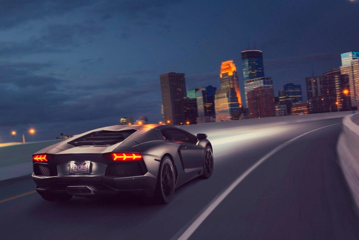 Video: When You Come Across An Aventador On The Highway, It Definitely  Calls For A Race!