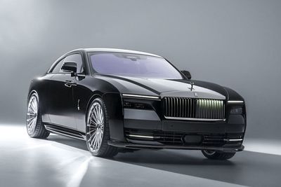 SPOFEC Rolls-Royce Spectre Black Badge – When Quiet Luxury Goes Full Villain Mode