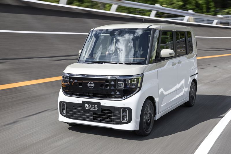 Nissan unveils the all-new Roox kei car - small size, big